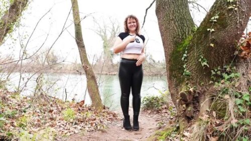 Charline, 20 years old, a new start