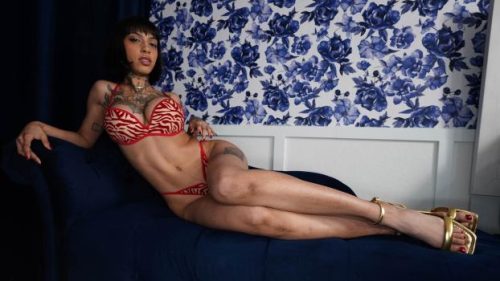 Ravyn Alexa Is Craving Cock