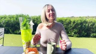 Lena, 40 years old, from Tours