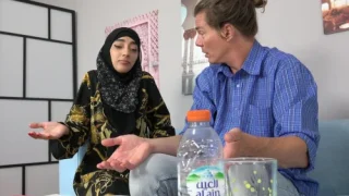Sexy Muslim babe spreads her legs instead of cooking lunch – Lunita Galactica