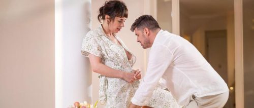 Distracting – Olive Glass